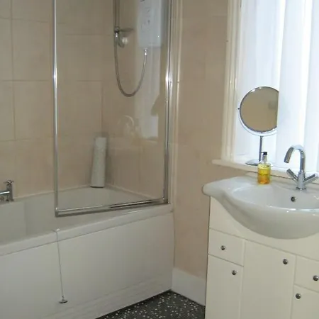 Autumn Leaves 3* Whitby