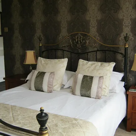 Autumn Leaves Whitby