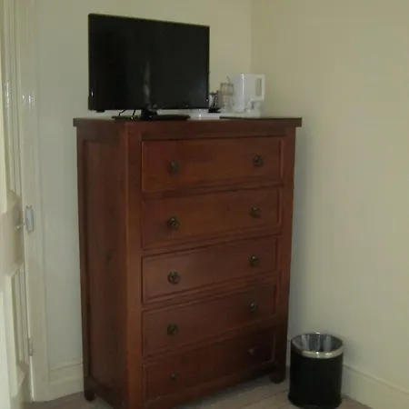 Autumn Leaves Gasthuis