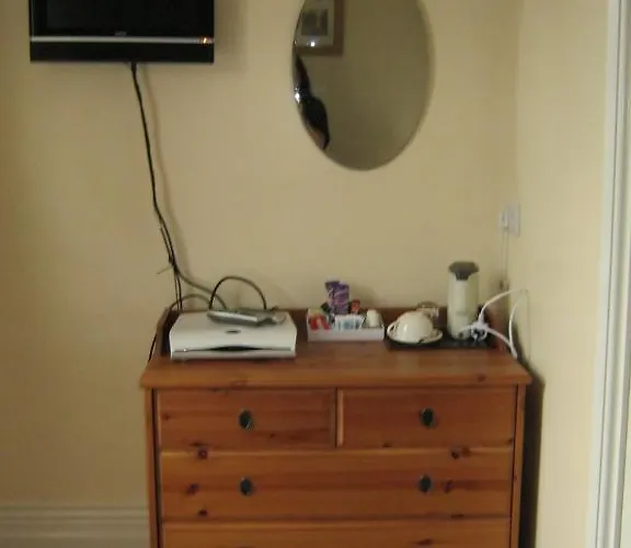 Autumn Leaves 3* Whitby