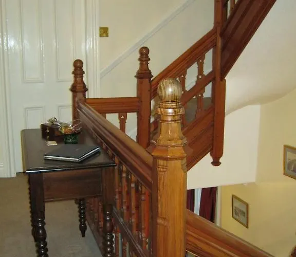 Autumn Leaves Guest house