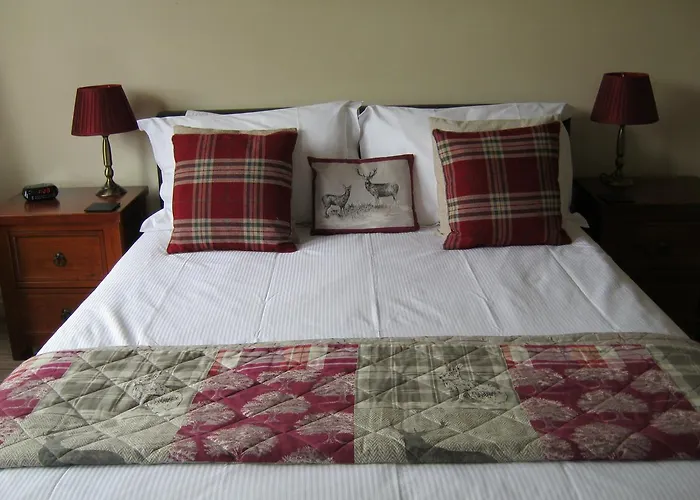 Autumn Leaves 3* Whitby