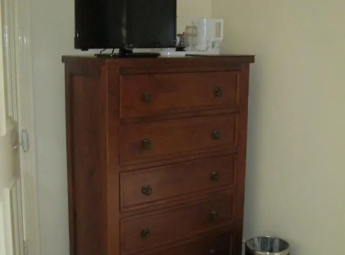 Autumn Leaves Guest house