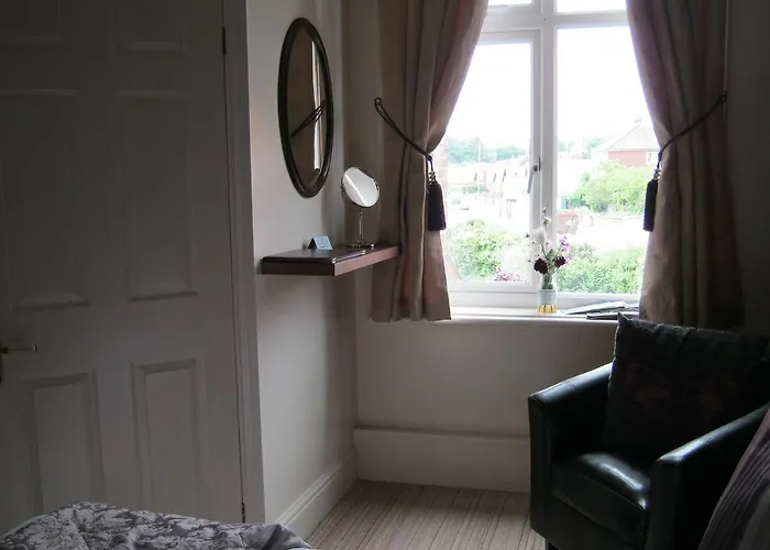 Guest house Autumn Leaves 3*